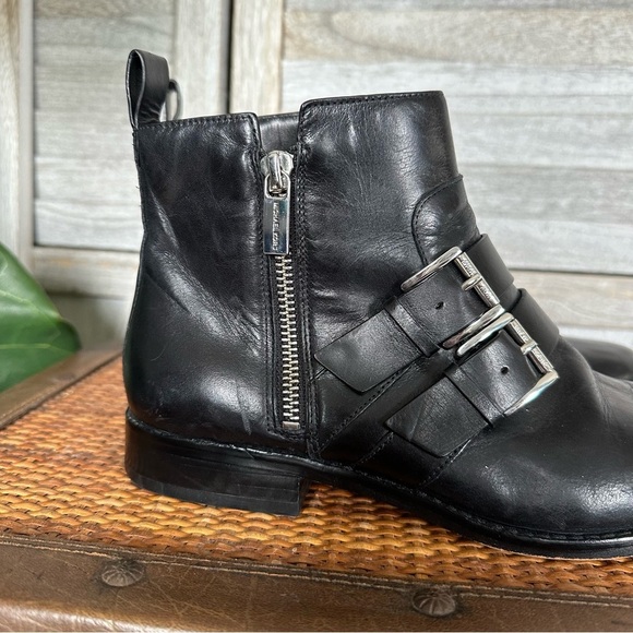 MICHAEL KORS FINLEY ANKLE BOOT - Picture 6 of 14